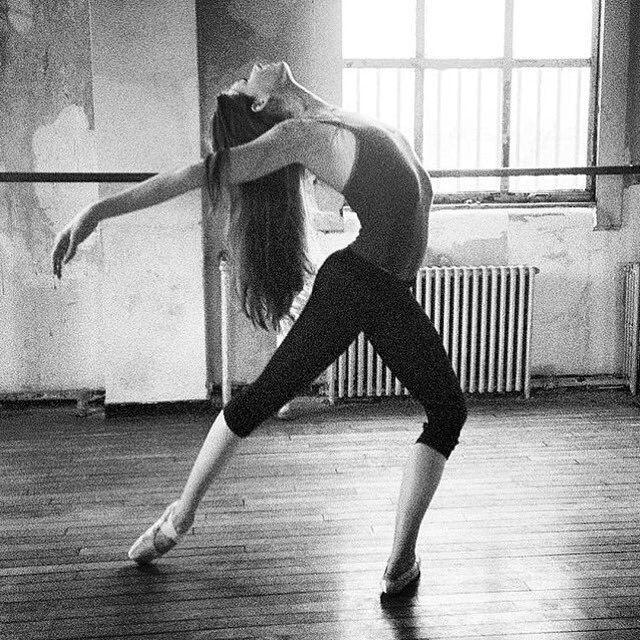 thedreamcode's tweet image. Every failure takes you a step closer to success. @balletbeautiful #practice #dancing #acting #writing #music