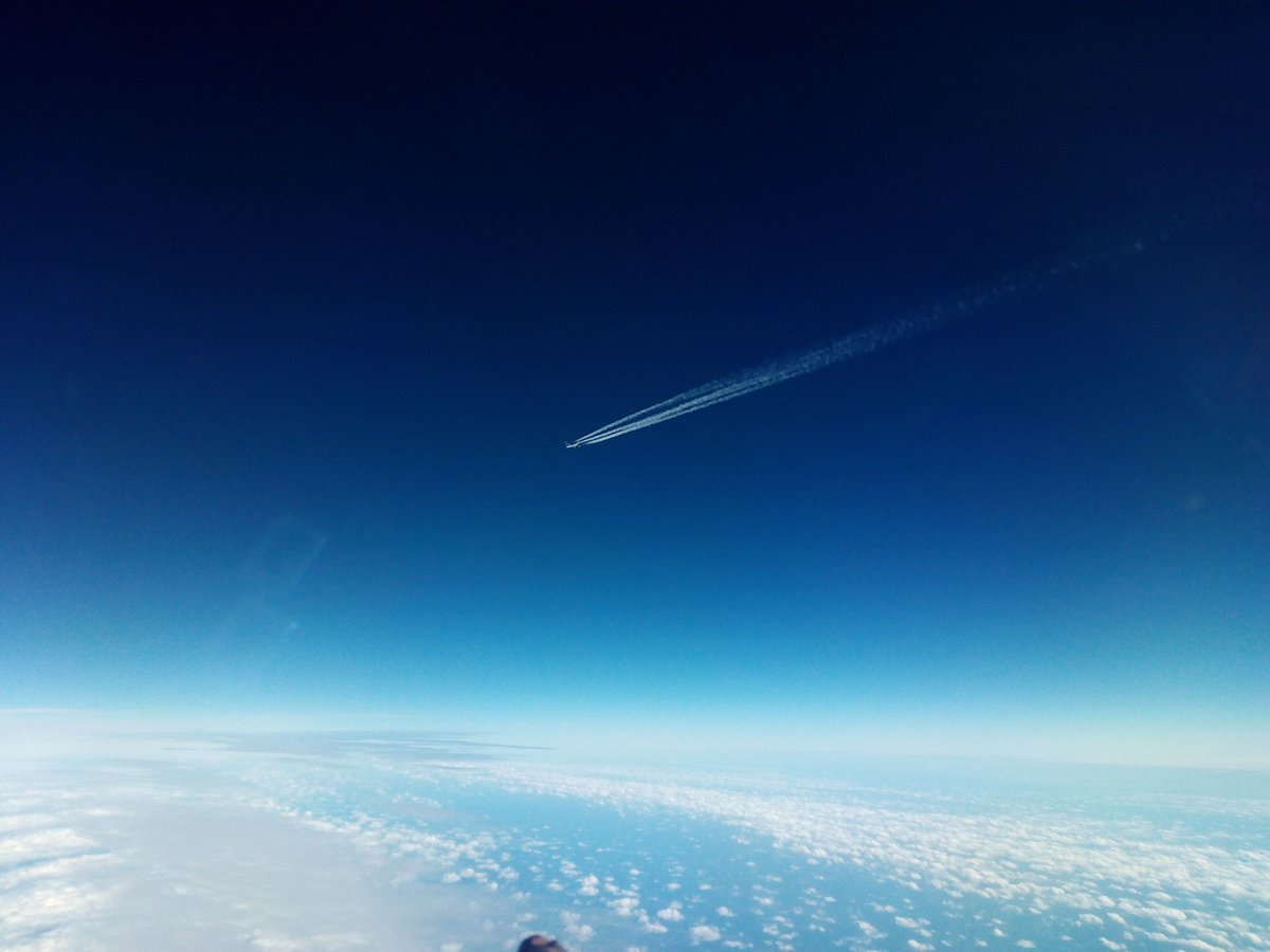 ALS_ATS's tweet photo. Fly high and enjoy the views! We'll take care about the rest #airlinepilot #tax #legal #spain #irpf @ryanairpilots https://t.co/6pIgthYR7X
