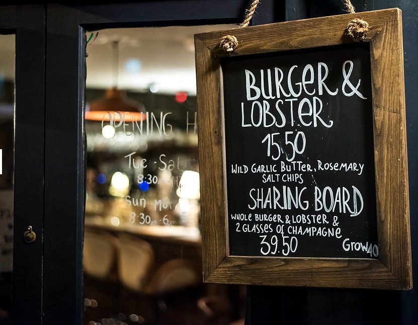 BrightonHoveBus's tweet photo. Fancy some food tonight? Use our Quattro to get there, only £7 for 4 people - https://t.co/JvY2h2L9Hj https://t.co/6cOHhWdSft