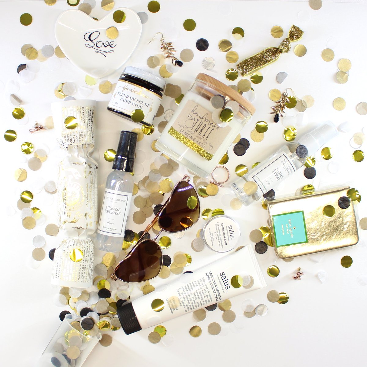 BoxBettyGifts's tweet photo. Do you know someone who needs a little party in their life? https://t.co/QvCKzFuVaQ https://t.co/wPmxDbsVaA