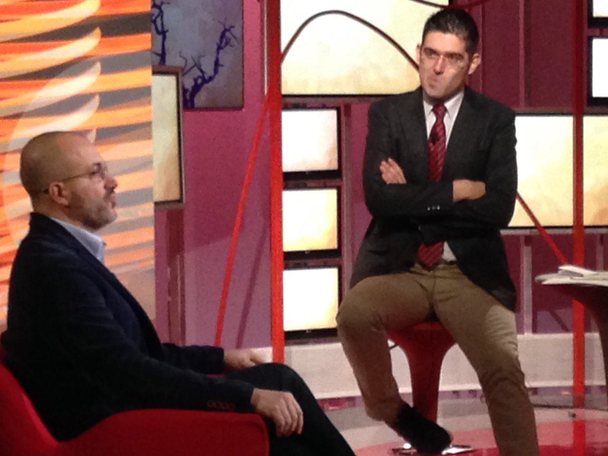 stecriv's tweet photo. .@giobettarini a @rtv38, si parla di taxi #30subito #cosedibettarini https://t.co/8ypGl7lA1m