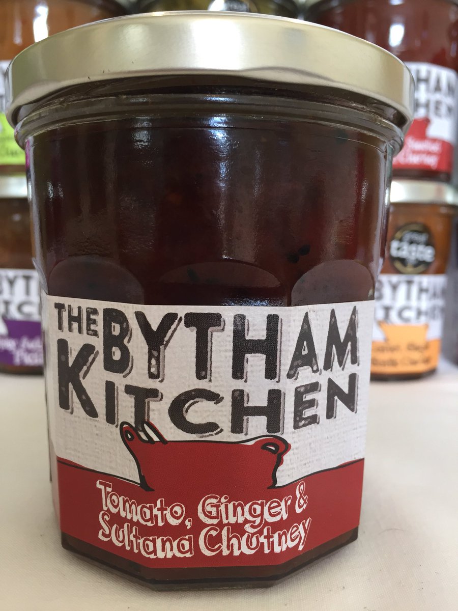 Tomato, ginger &amp; sultana chutney