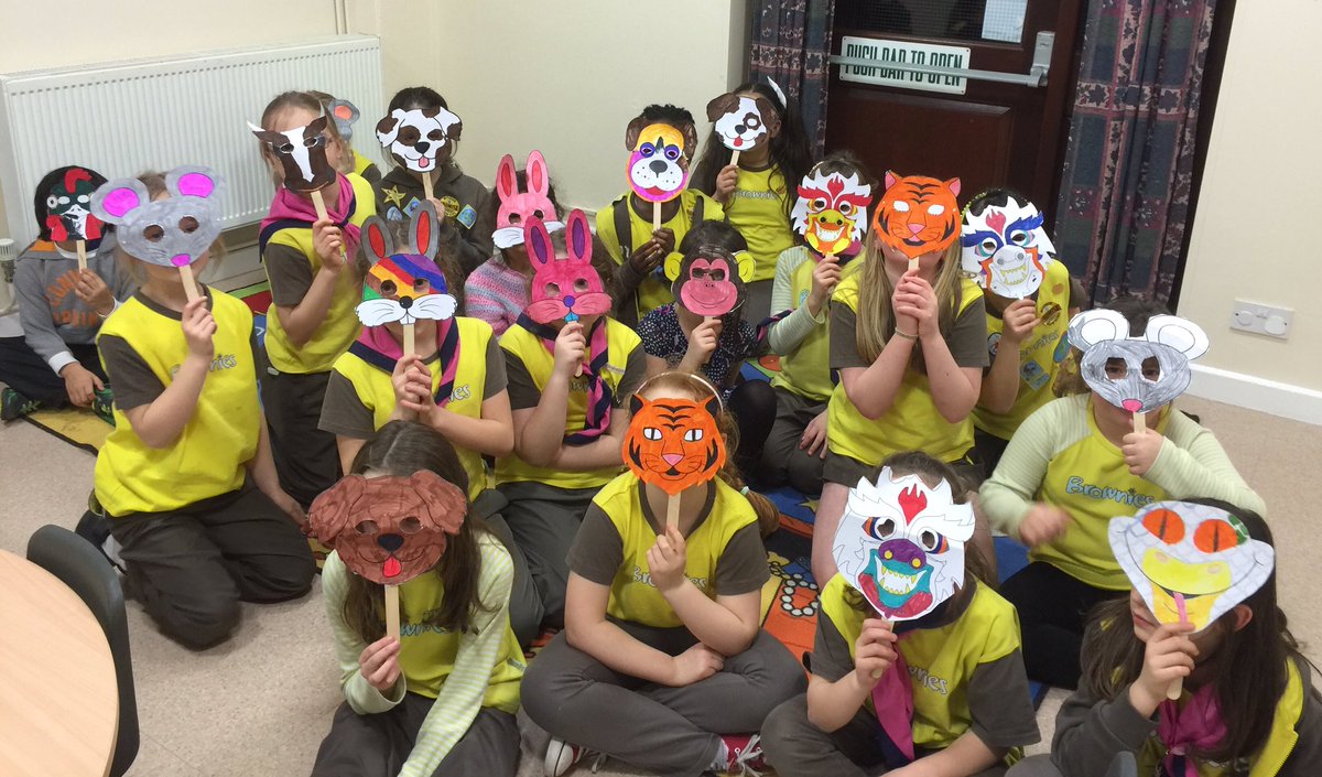 Brickhill_Pack's tweet photo. @gguidinganglia @BedsGuides @BedfordGuides Happy Chinese New Year from 1st Brickhill Brownies https://t.co/vgiE25CVgF