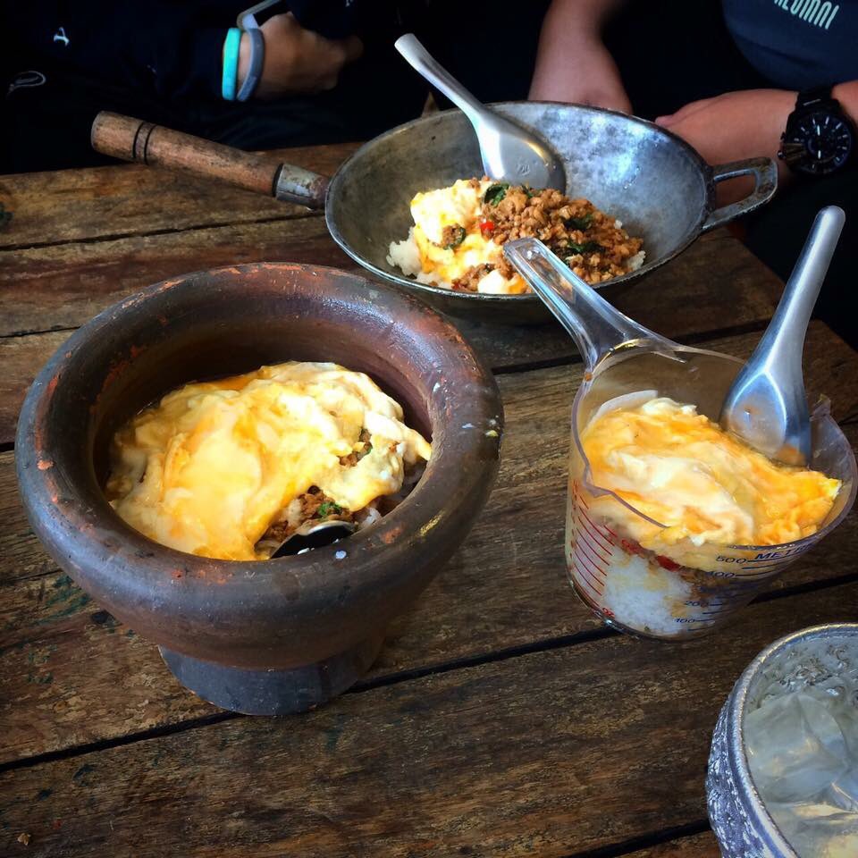 dddyo_'s tweet photo. ร้านแล้วแต่ แล้วแต่จะเปิด แล้วแต่จะสั่ง แล้วแต่จะใส่ แล้วแต่จะกิน 55555555555 #รีวิวมข https://t.co/oipLmwDMRB