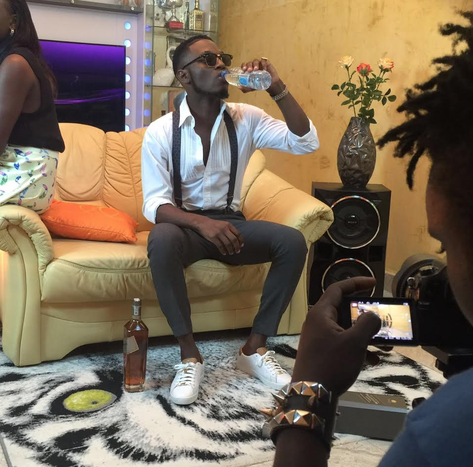 JeerichoRecords's tweet photo. The music video #1000manieres with upcoming #NickMayor is in the making. Stay tuned for fresh information! #Team237 https://t.co/2oNnbkqAUg