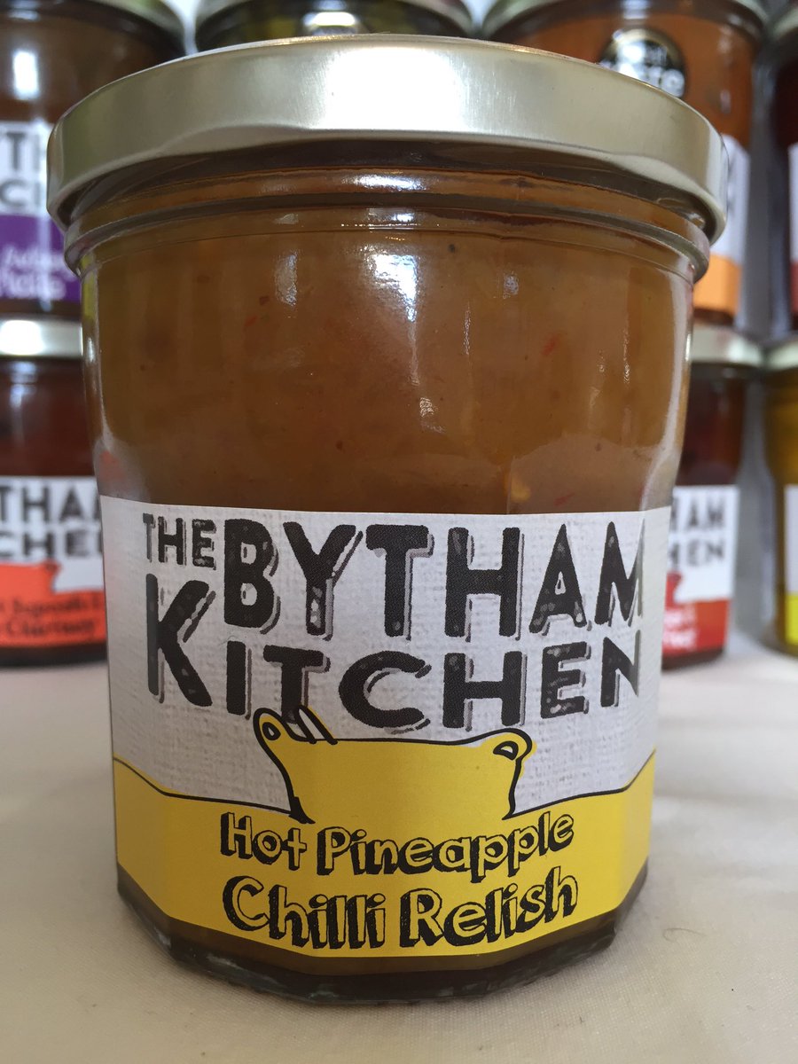 Hot pineapple chilli relish