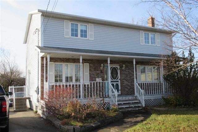 no-exit street, 3 bdrm w/ large yard, dble garage and an undeveloped basement. rem.ax/1ZZyY8e #cbrealestate