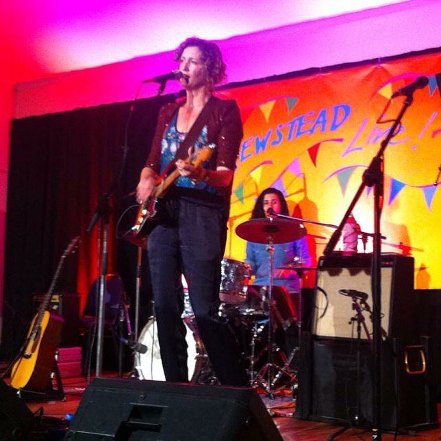 NewsteadLive's tweet photo. @alison_ferrier and band #newsteadlivemusicfestival #newsteadlive #alisonferrier https://t.co/PoMalQCno7