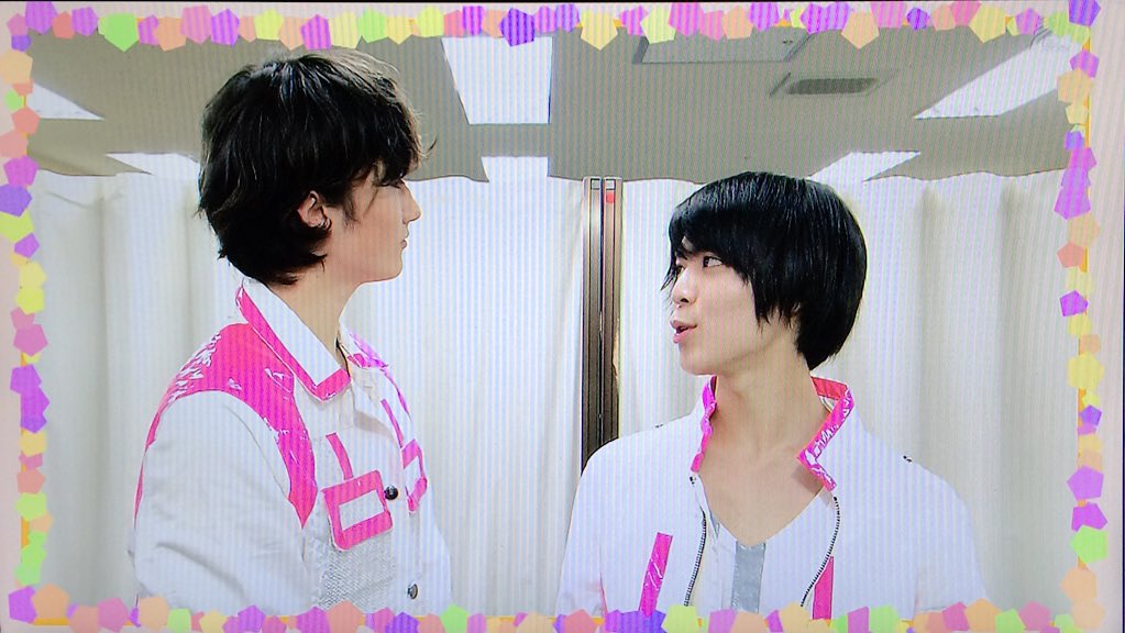 mnchiy_'s tweet photo. 15年6月と16年1月の身長差が…………？？？ https://t.co/JwqbDMyO6F