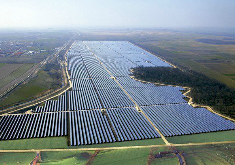 CacoBrasil2's tweet photo. Dilma > Tabocas do Brejo Velho-BA, terá a maior usina de energia solar da América Latina : https://t.co/Co5Nnx3MG6 … https://t.co/EQXk79tLvD