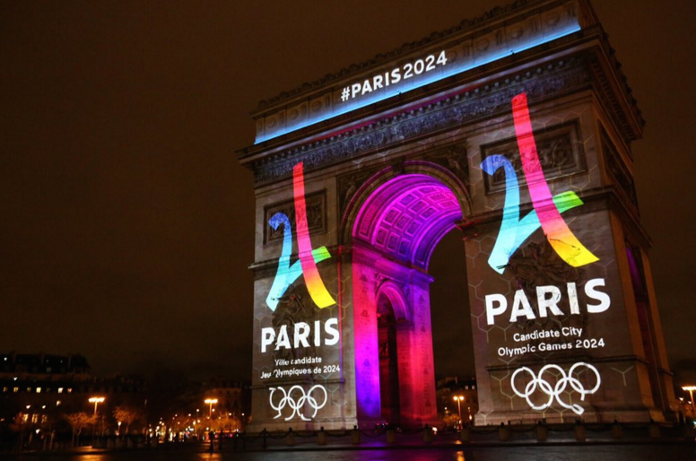 Tous derrière <a href="/Paris2024/">Paris 2024</a> ! Toute l'équipe de <a href="/sportsmarketing/">Sportsmarketing.fr</a> rêve des #JO2024 à Paris ! #Paris2024