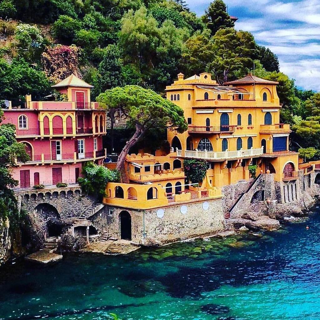 tripbooka's tweet photo. From where you'd rather be 💭
・・・
Portofino, Italy
#tripbookawishlist #travelmotivation #traveltheworld #trakdot  #t… https://t.co/UMTPHMY5i6