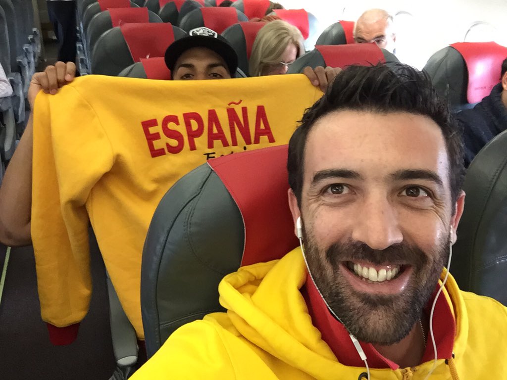 Pirriesgrima's tweet photo. Copa del Mundo.Vancouver. Indiv y equipos. Vamos volando y seguimos peleando. #esgrima #deporte @deportegob @COE_es https://t.co/S8vnF2bzss