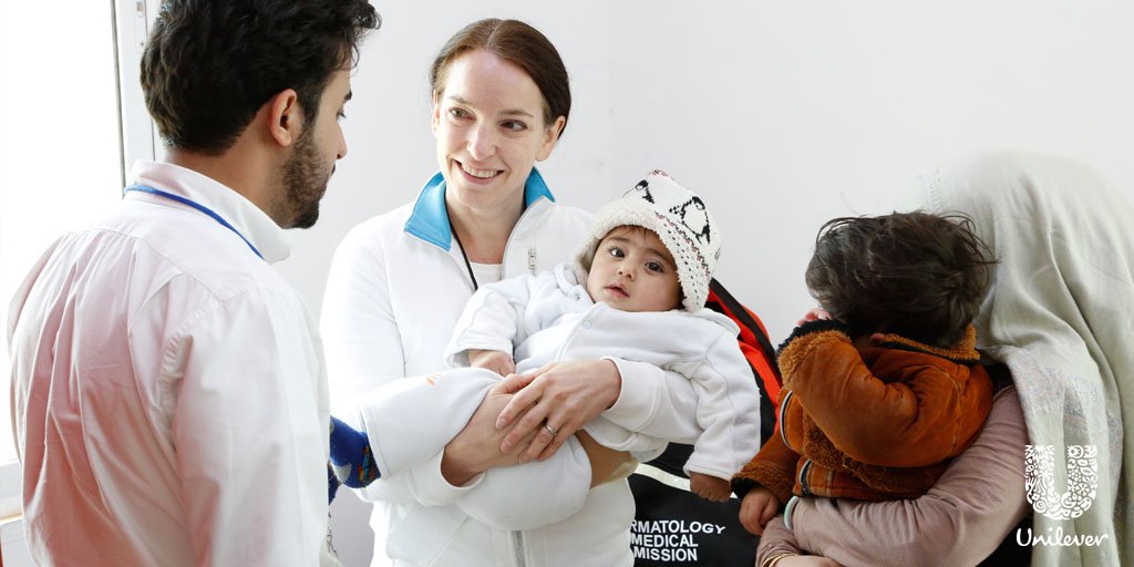 Unilever's tweet image. #UnileverHero Kathleen, &amp;amp; Vaseline’s Healing Project is helping people in poverty &amp;amp; crisis po.st/Ridapb