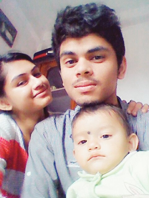 HzVishal's tweet photo. // With my beautiful sister and cute niece // https://t.co/yCjDsqVCvV