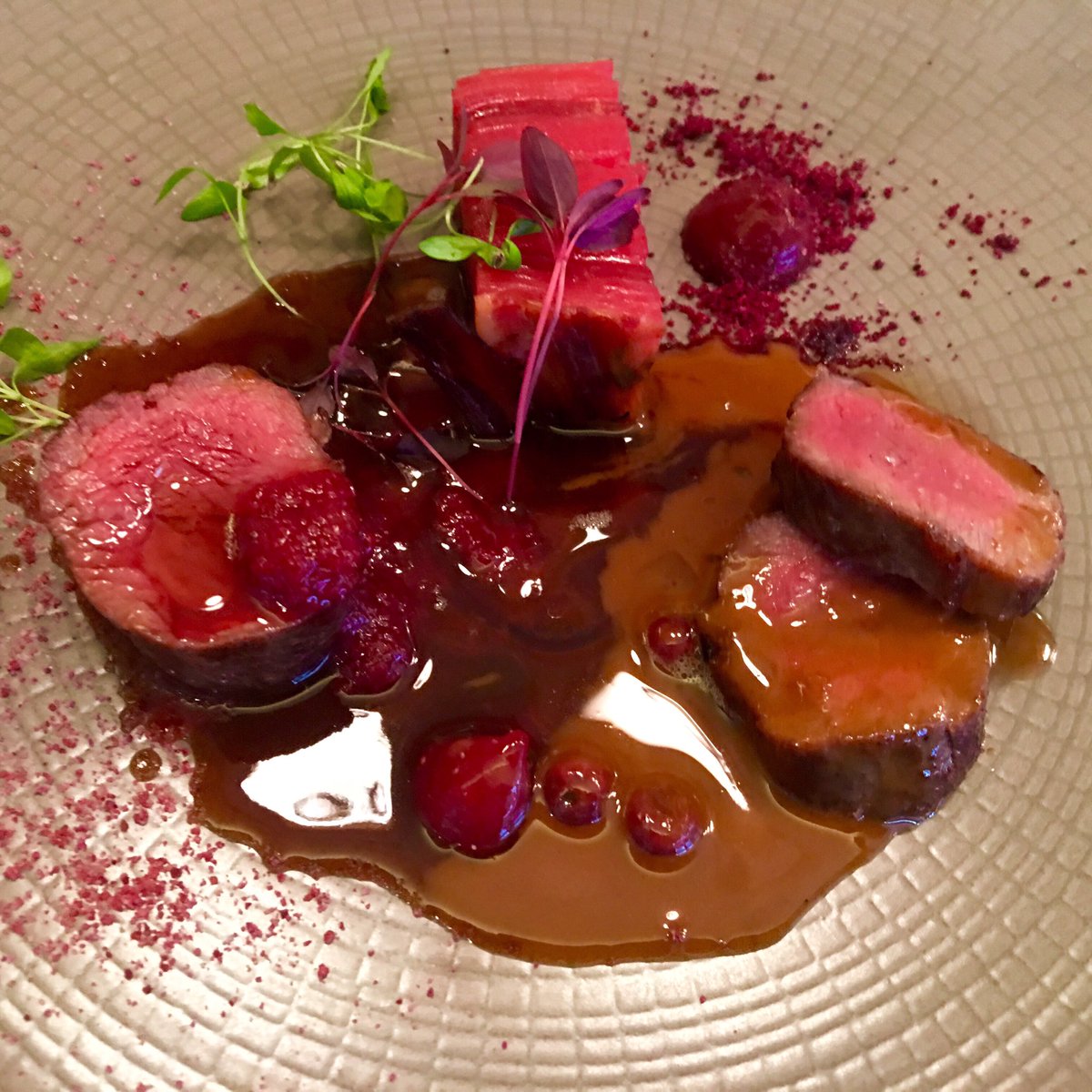 PascalProyart's tweet photo. @ashepherdiwfs @IWFSLondon Glad you enjoyed. Another great #gamemasterclass with @PascalProyart @oneoonerestaurant 👌 https://t.co/GjFLjrlLW0