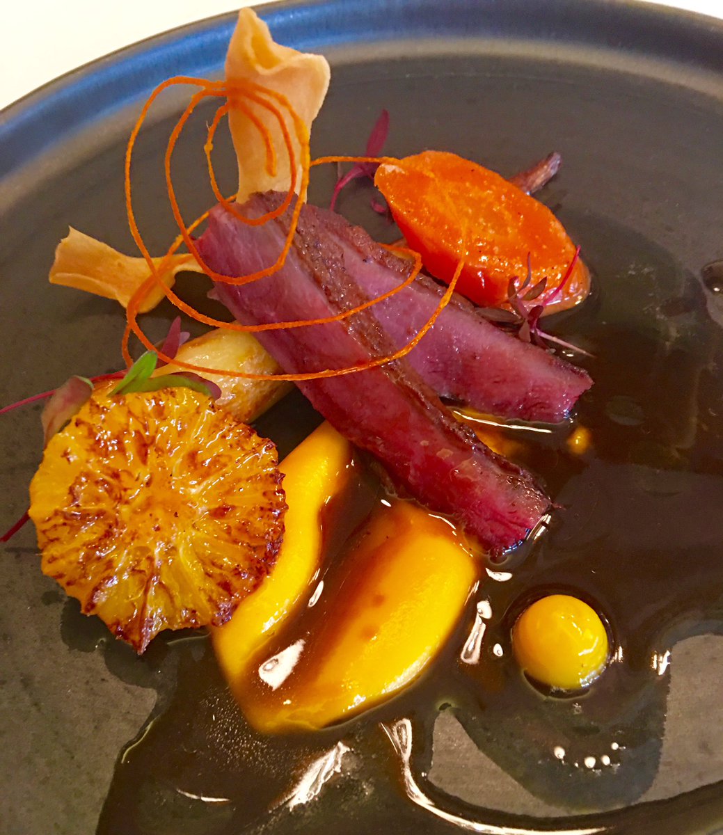 PascalProyart's tweet photo. @ashepherdiwfs @IWFSLondon Glad you enjoyed. Another great #gamemasterclass with @PascalProyart @oneoonerestaurant 👌 https://t.co/GjFLjrlLW0