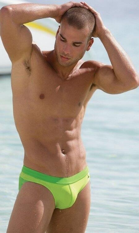 Swimsuit_Men's tweet photo. https://t.co/Z5rFRw2xa6