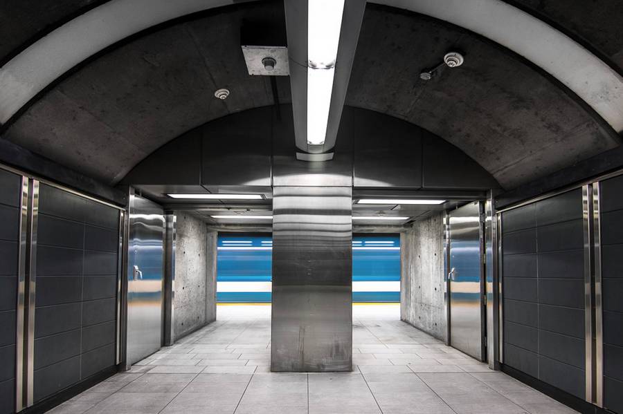 fubiz's tweet photo. The Montreal Metro https://t.co/zWFwbOGrn2 https://t.co/Iq2BmJw7N8