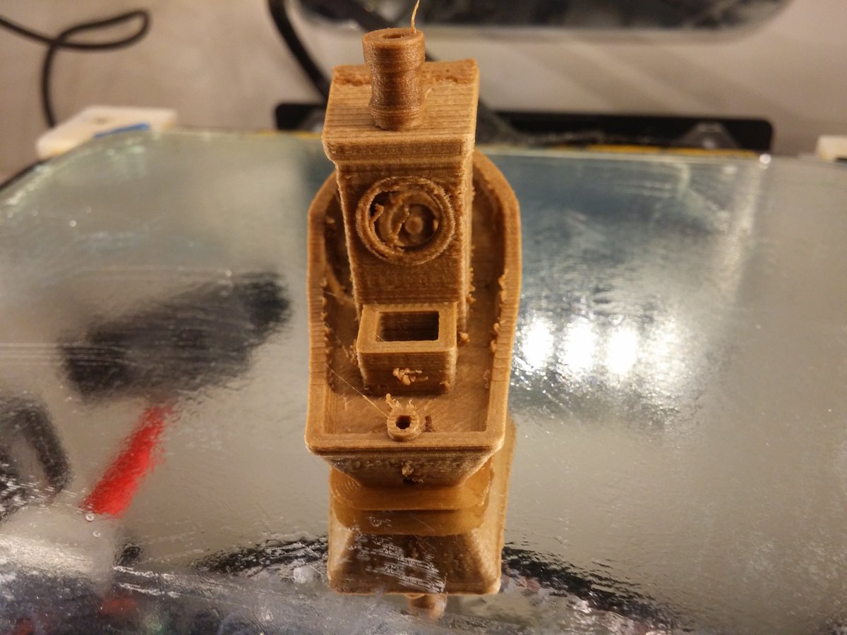 webberen's tweet photo. So I got the boat rocking, wood-style!
#makerspace #webberen #bambooFill #colorfabb #3dbenchy #3Dprinting https://t.co/DaREsG8f7Q