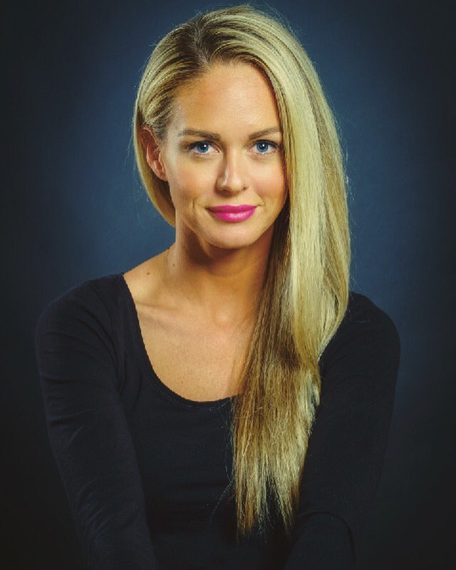 RichLegg's tweet image. A sample from last night&apos;s Intro to Studio Lighting class at @STUDIOo2o. FUJI X-T1, 16-55 f/2.8