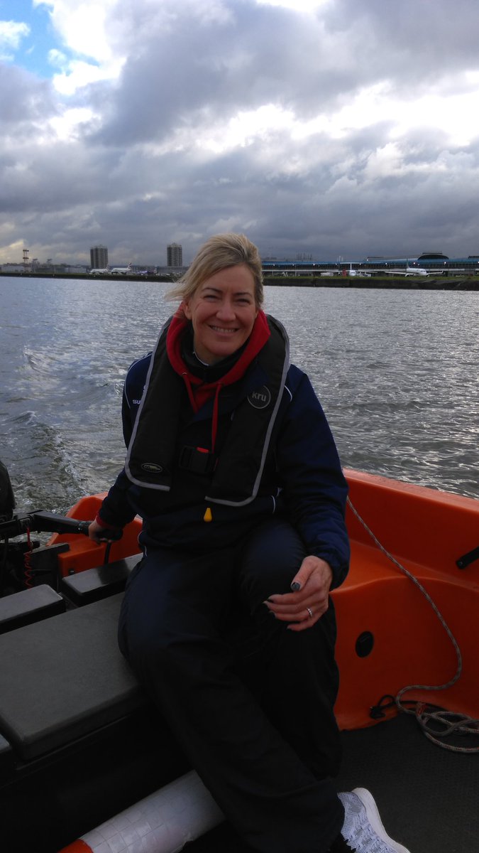 ThisGirlCanRow's tweet photo. Fun in singles, coaching from the launch @LYRowing #ThisGirlCan https://t.co/WqIimM3iLE