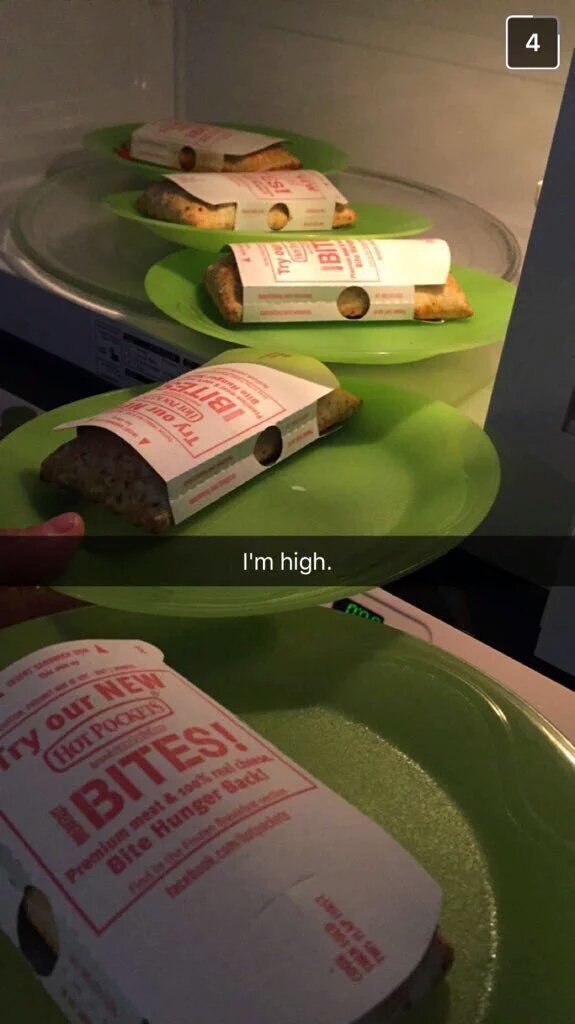 RForRelatable's tweet image. WHY DO I FIND THIS SO FUNNY 😂😂 😂