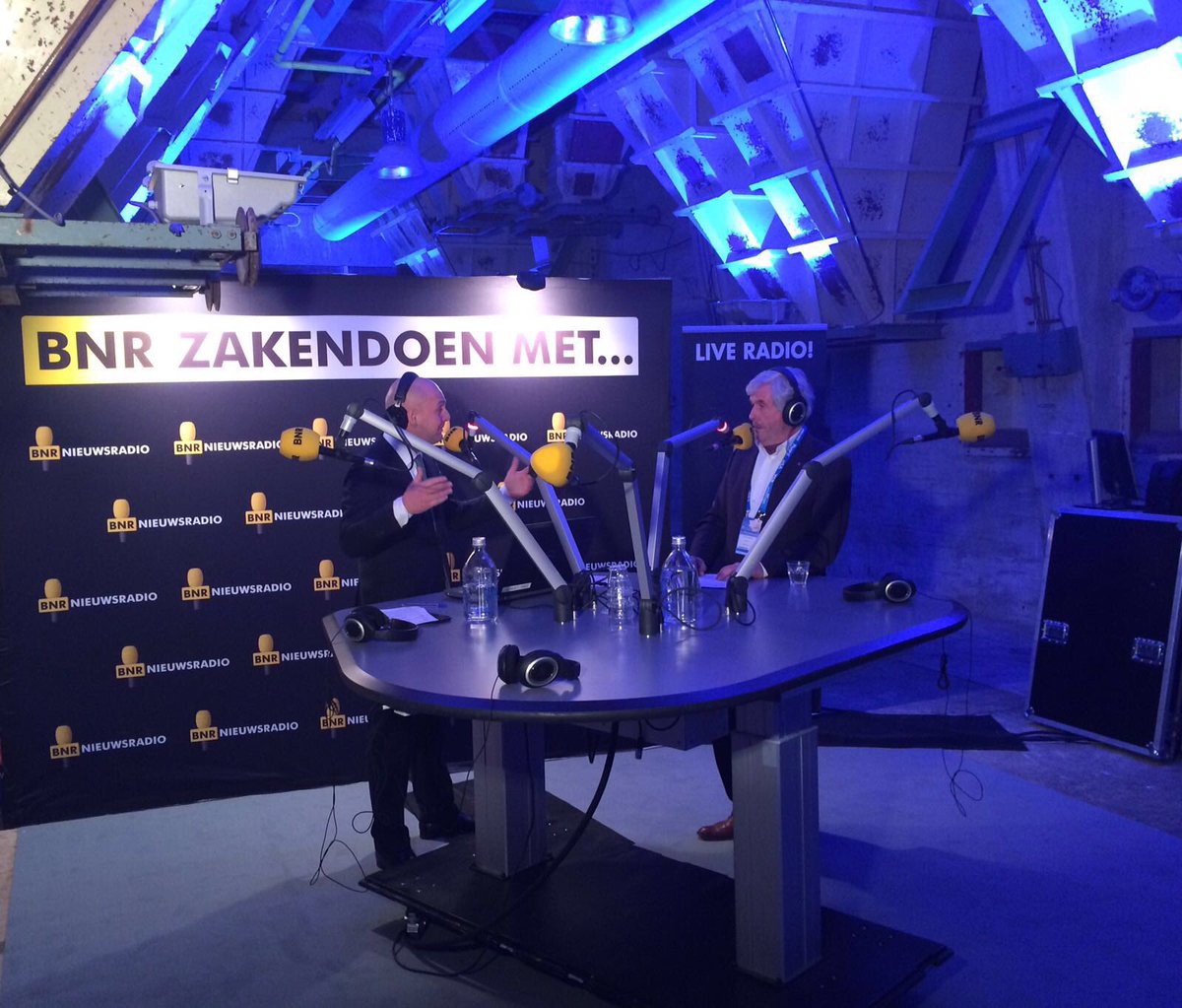 AngeliqueKroft's tweet photo. National Tech Onderzoek live from our digital transformation conference #DIGTC2016 @BNR https://t.co/C1U4Hq2P28