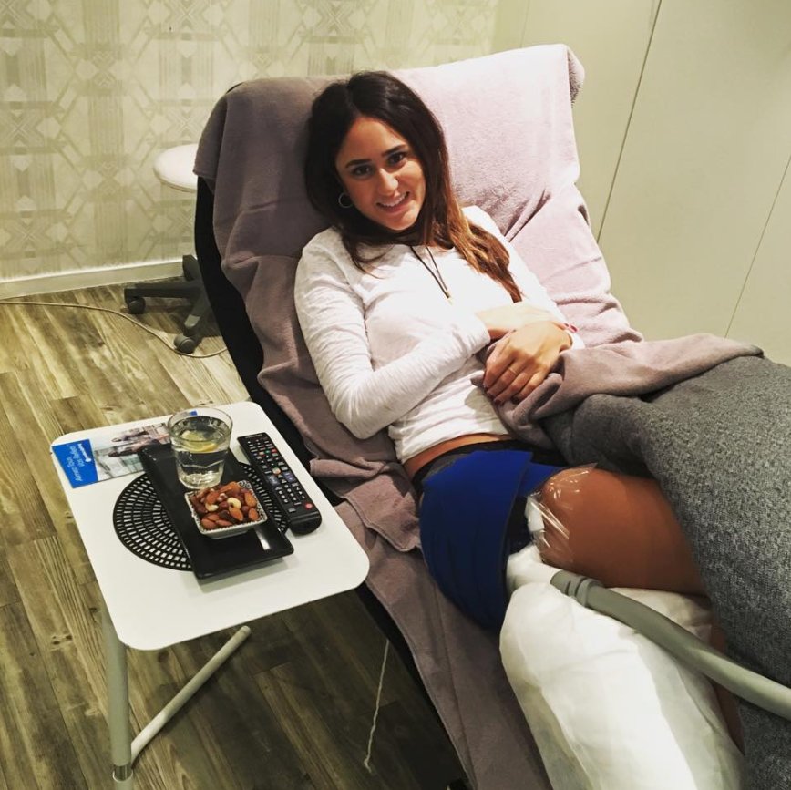 LazeoLondon's tweet photo. The lovely @sorayabakhtiar being coolsculpted at lazeo Clinic #freezethefatoff https://t.co/DNdpQGnM61