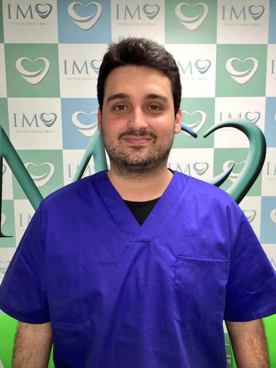 IMOsaludydeport's tweet photo. Nuestro enfermero Alejandro Martínez Cámara, ¿quieres saber más de él? https://t.co/ongY5Peg2N https://t.co/YNFar012S1