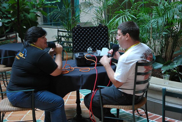 CalEvans's tweet image. Me and the Queen of the Night Shift herself, my good friend @lig. :) #ssphp16