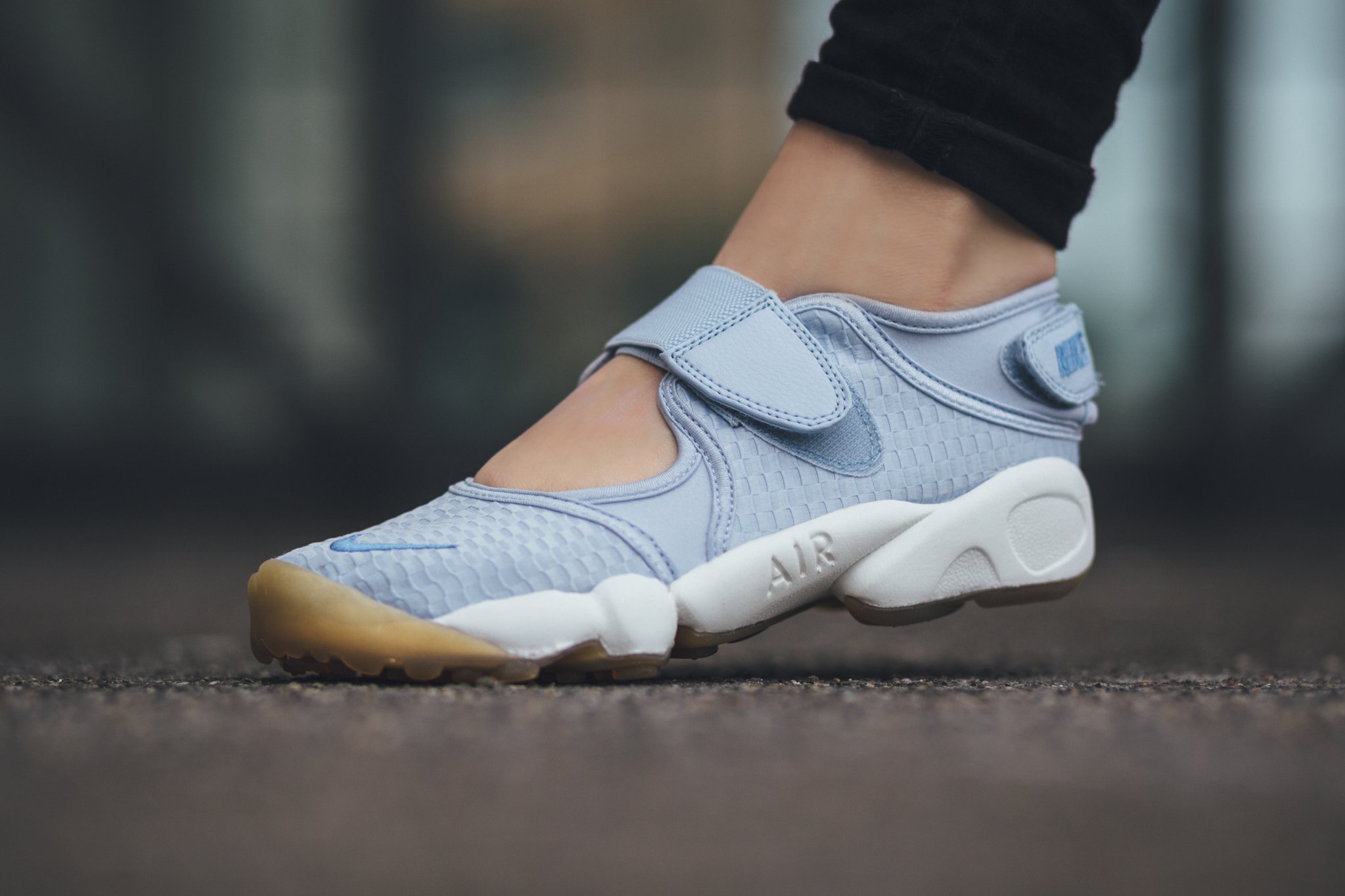 nike air rift 9.5