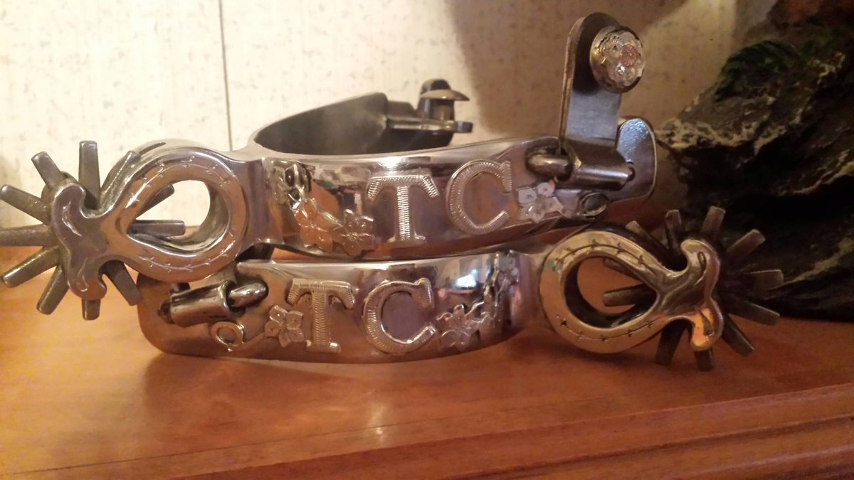 CowgirlAmerica's tweet photo. Be sure to check out this month's #WesternArtWednesday, #Silverworker Bobby Burleson!
https://t.co/LKm5bo0aea https://t.co/GDUJqsPQfo