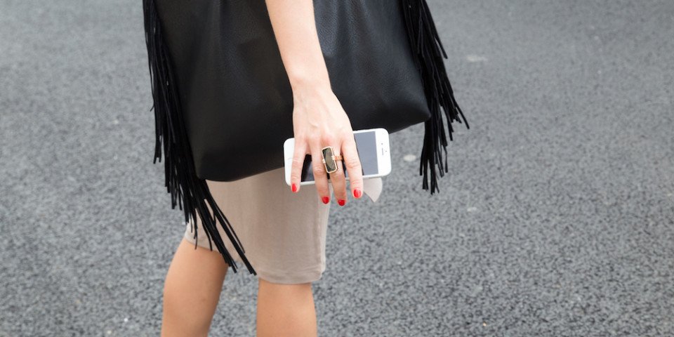thetoggle's tweet photo. Altruis Smart Jewelry lets you focus on important tasks instead of your phone https://t.co/uFN7MMTlnC @vinayahouse https://t.co/VT9QI3e1QL
