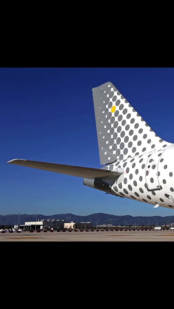 wireneh's tweet photo. @vueling  #VuelingTopic caí!! https://t.co/bUXzwVFtUE