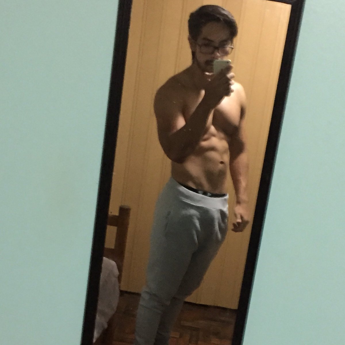 jOrGeNightWing's tweet image. Gymtime #bodyfitness #GymTime #workout #protein #GoldStandard #bodytech