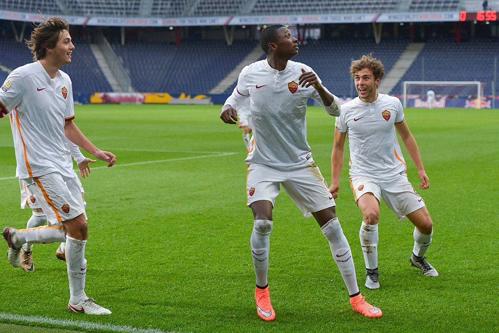 forzaroma's tweet photo. FOTO GALLERY - Youth League, #SalisburgoRoma 0-4 - https://t.co/Bsb8U9VVmP https://t.co/jlGyurNDCN
