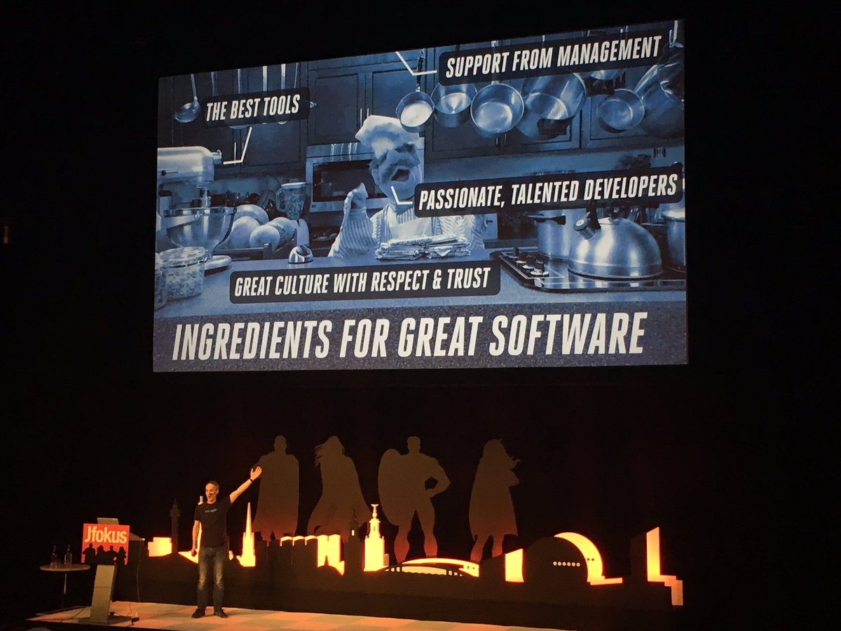 savIT09's tweet photo. Brilliant final keynote by @svenpet! #Jfokus2016 https://t.co/3n9Zzly8Ta