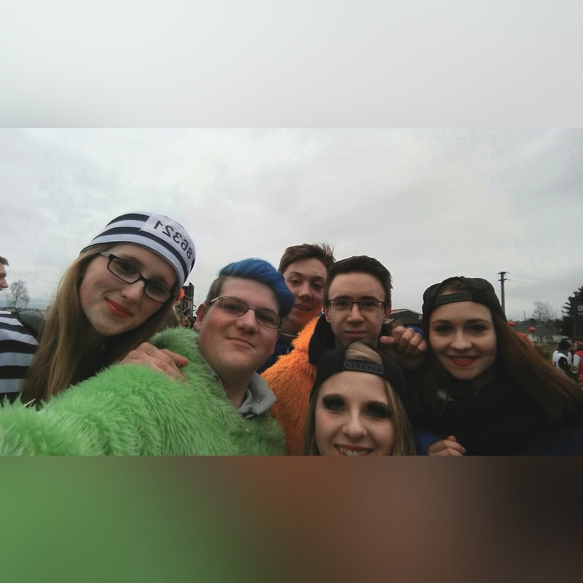 funkendretzer's tweet photo. So der wichtigste Umzug wäre dann auch überstanden #geilwars #fasching2016 #holza #aufgutefreunde #dauerdulla https://t.co/OsPY8fmc19