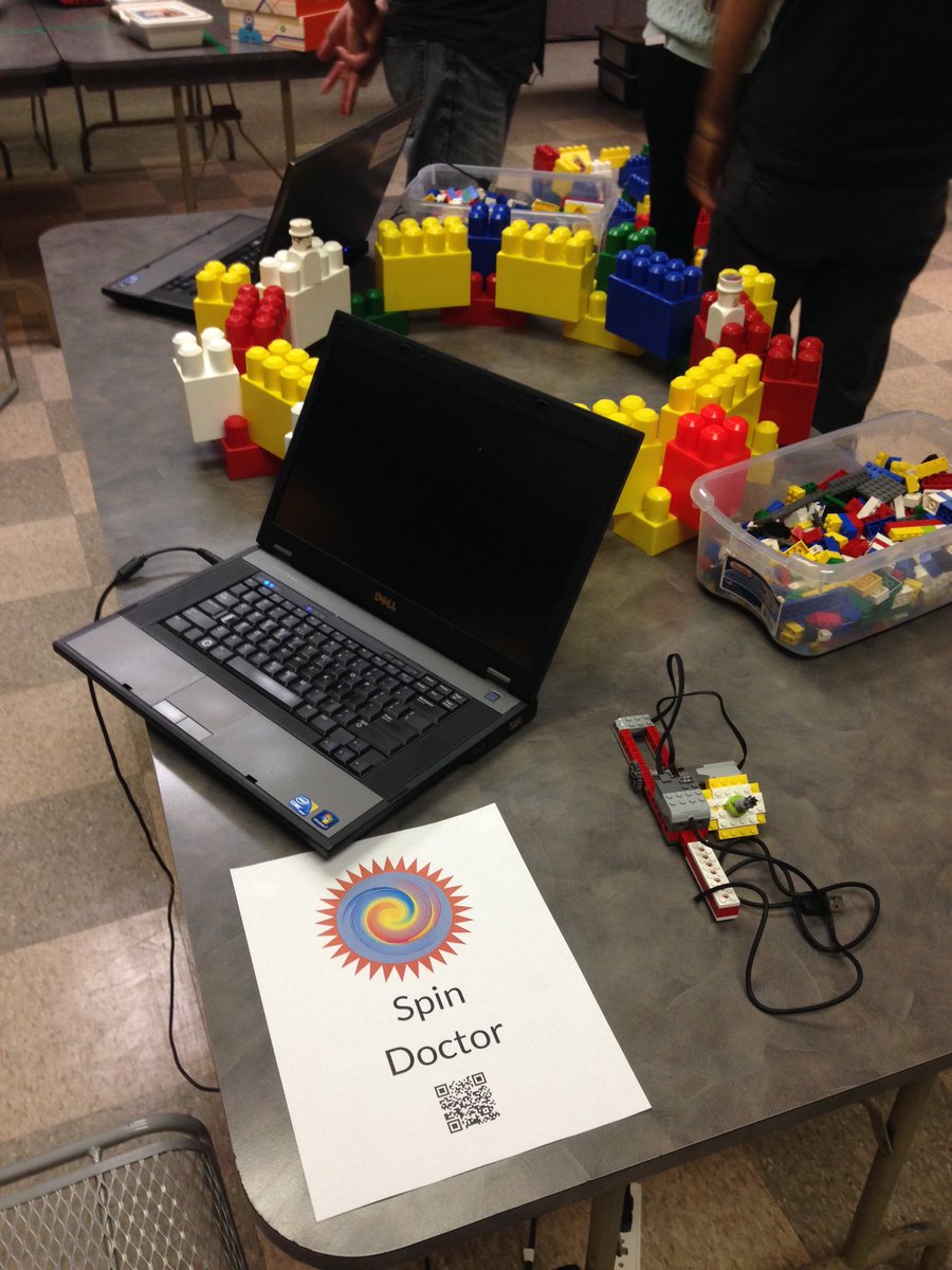 SCDSB_arts's tweet image. We're about to begin! #coderobotics #STEAM #scdsbbot @SCDSB_arts #scdsb @asimpsonscdsb