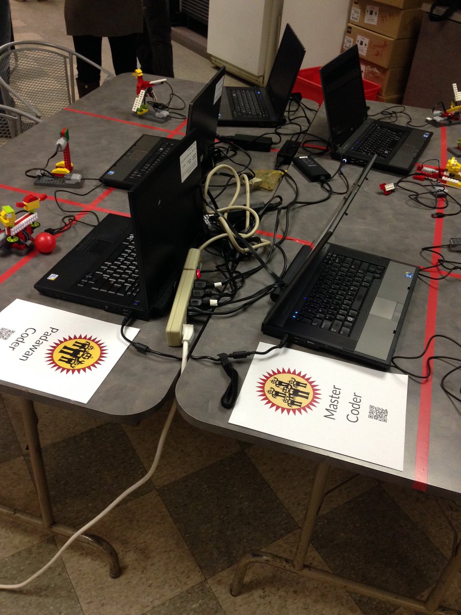 SCDSB_arts's tweet image. We're about to begin! #coderobotics #STEAM #scdsbbot @SCDSB_arts #scdsb @asimpsonscdsb