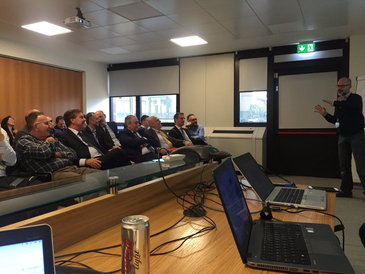 francescalante1's tweet image. Customer matter for HPE #workloadanalysis #hybrid transformation foundation for #business Execution