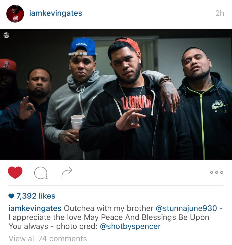 stunnajune930's tweet photo. Real recognize REAL. My and my brotha @iamkevingates got one! Wait on it 💰 #BWA #OTR #EastOakland2BatonRouge https://t.co/OtfYstNaOd