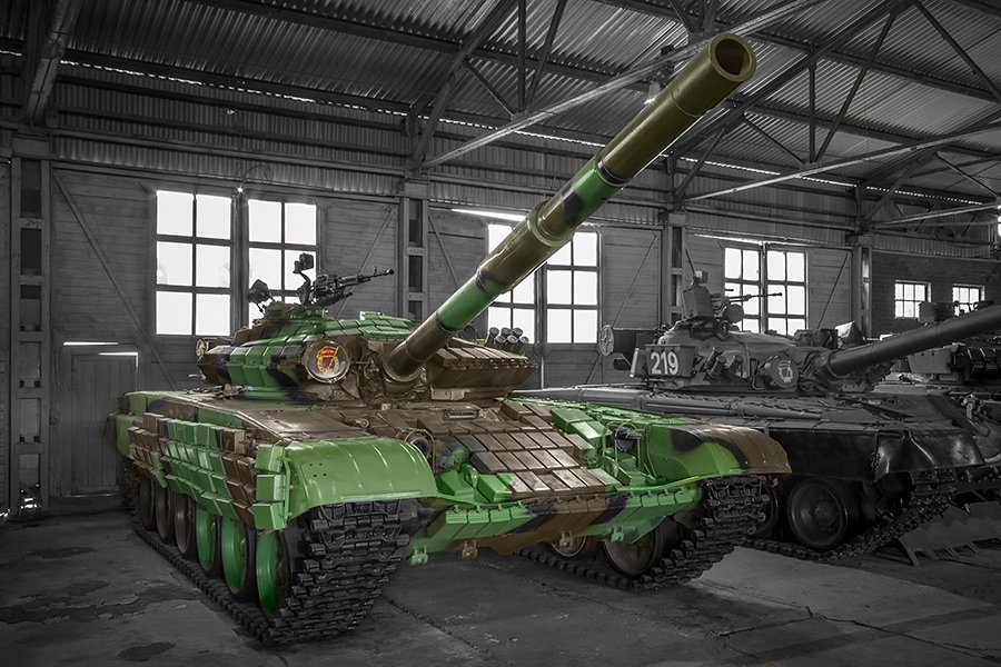 KubinkaTank's tweet photo. #T72AV right here https://t.co/aorJMZ7Qf7 waiting for you! #Kubinkamuseum #worldoftanks #tanks #militaryhistory https://t.co/Ssz9mQDSo2