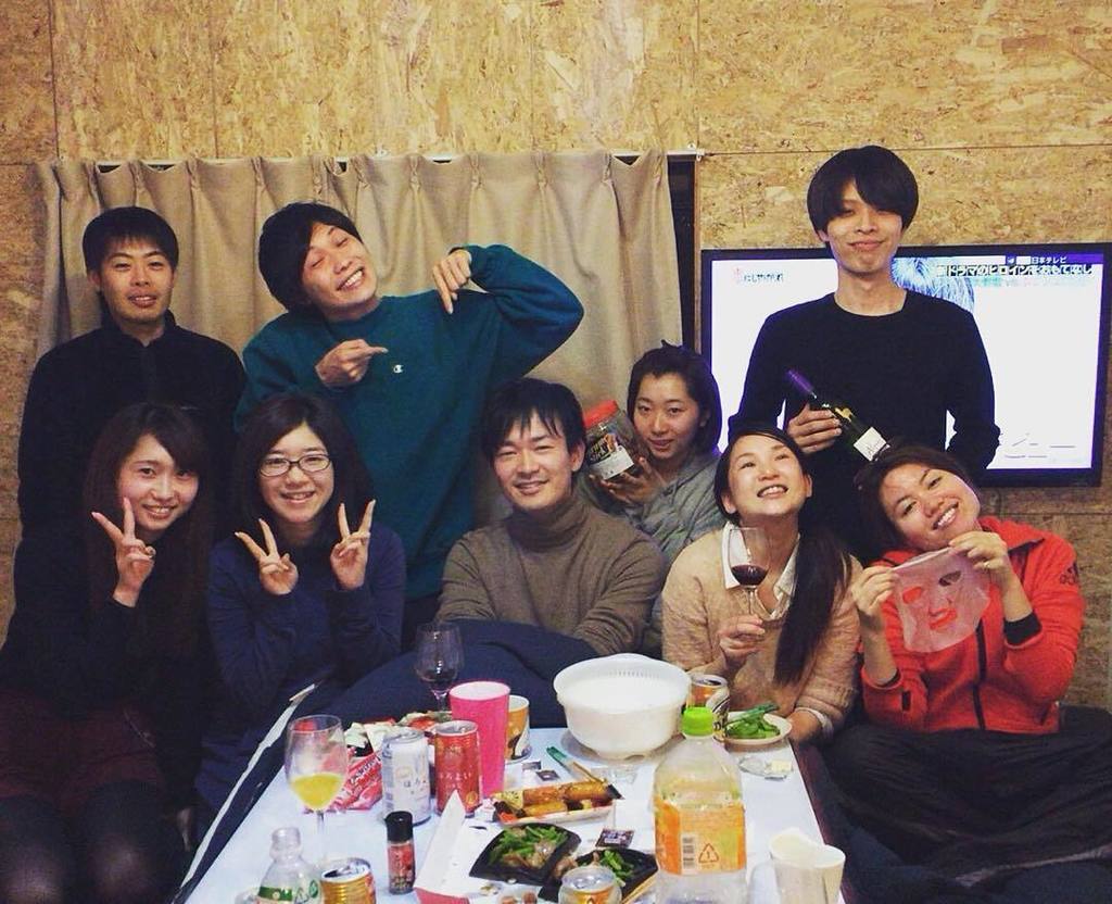 mogu1582's tweet photo. こたつで飲み会は寒い冬も好きになるです。
#Sharemate https://t.co/yF2wHJPIPI https://t.co/17qWAgYyNO
