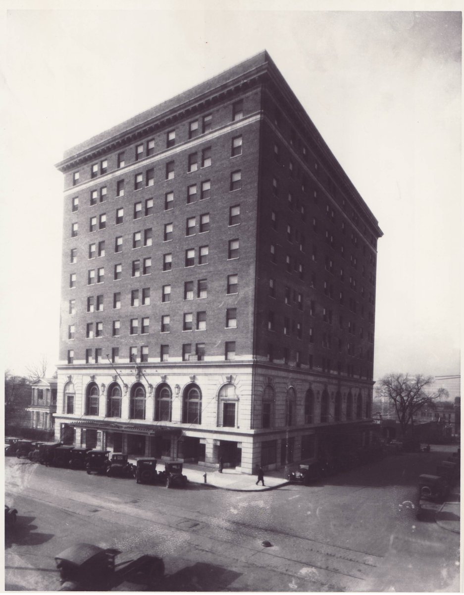CORMuseumFriend's tweet photo. #RaleighThenRaleighNow Sir Walter Hotel in the 1920's vs Sir Walter Apartments today https://t.co/SxbIruha6D