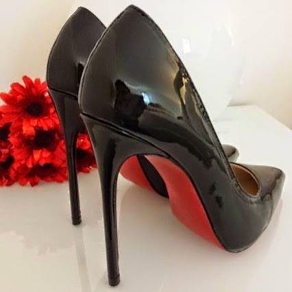 WLLouboutin's tweet photo. So flirty, so feminine.........So kate
https://t.co/4JKRLbIzJq

#louboutin #heels #louboutinworld https://t.co/guj8x1tpci