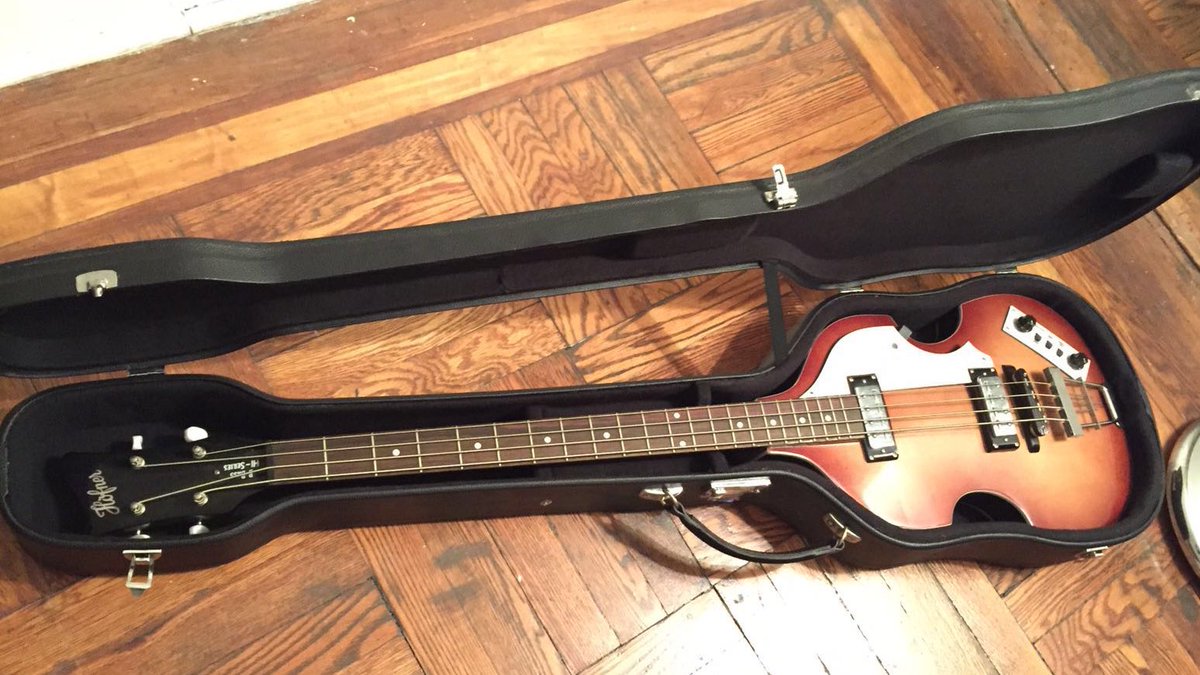 Ekhtronic's tweet photo. RT #NYC Attention #Beatlesfans #Beatles #usedinstruments #forsale
I'm am selling my #hofner #violabass #McCartney https://t.co/2pXe36ZrTP