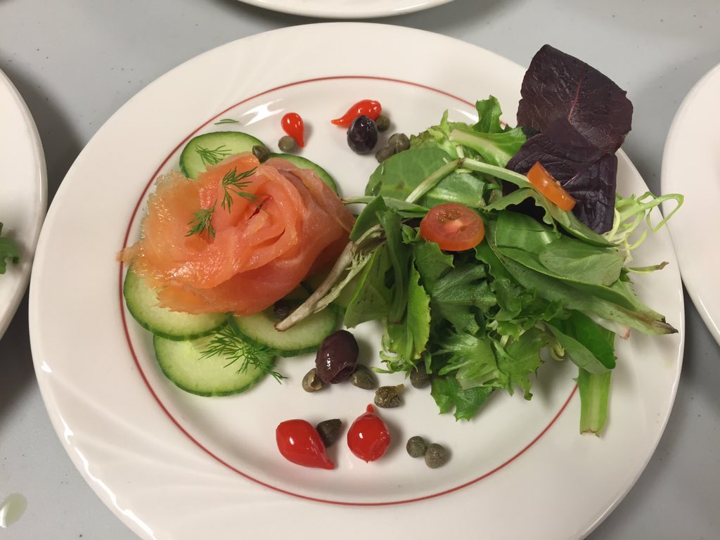 ChefChrisRajner's tweet photo. Advisory board dinner @LakesMonclova @TrilogyLiving #yum #tastethetrilogydifference https://t.co/H8QQSJQwdt