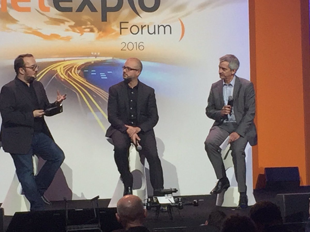 FlashTweet's tweet photo. #StéphaneNegre : avec les drones, c'est le marché des #objetsautonomes que vise @IntelFrance #Netexplo2016 https://t.co/LAIY4PJ1sf